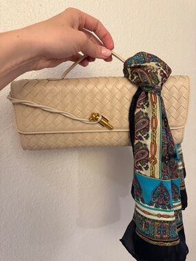 Woven Leather Beige Top-Handle Clutch and Scarf Bundle